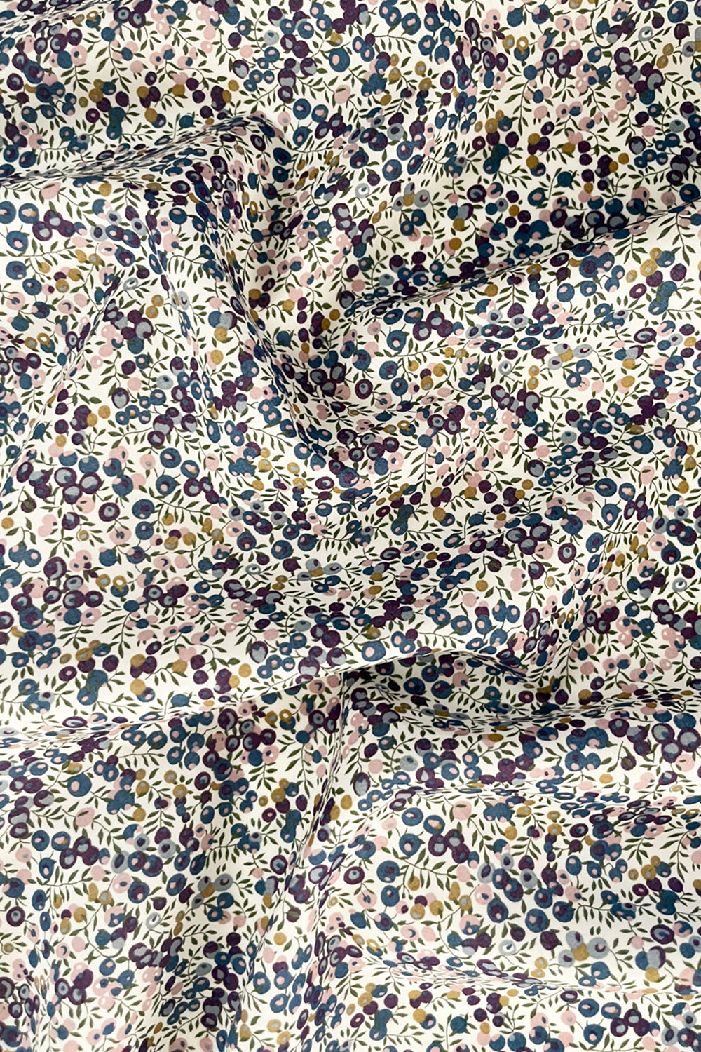 Liberty Fabric Tana Lawn® Cotton WILTSHIRE BUD GRAPE